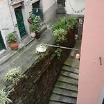 Rina Pensión Vernazza